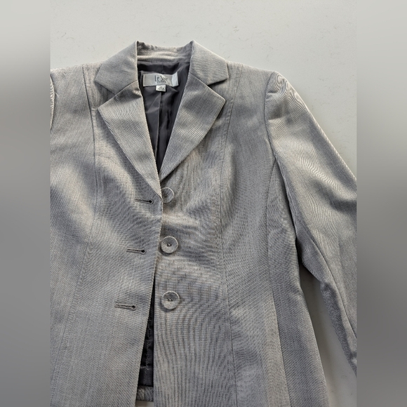 Le Suit Women's Gray Blazer and Skirt Set BNWT - Picture 5 of 9